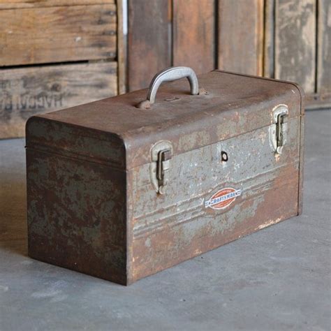 Vintage 50s Toolbox 